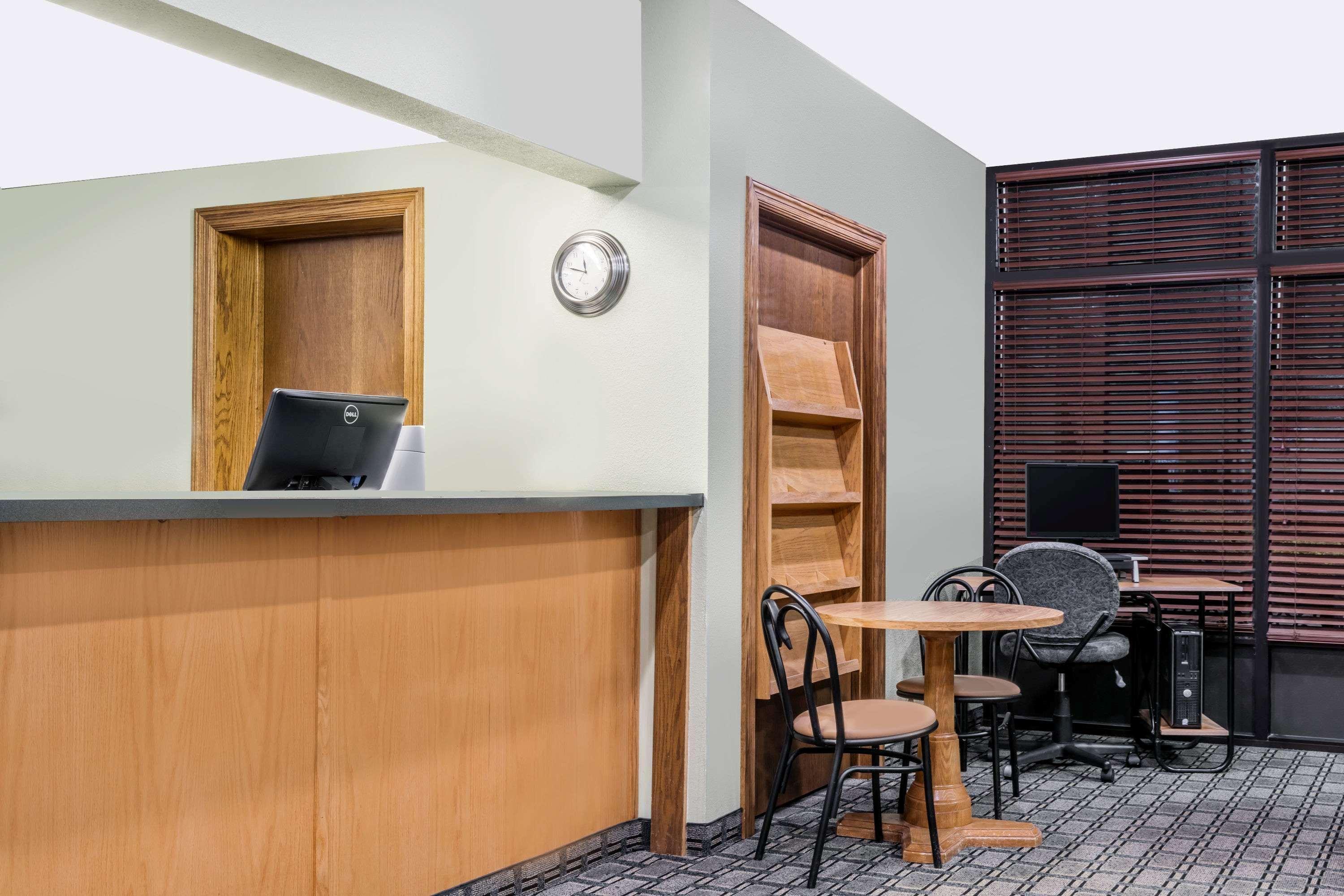 Super 8 By Wyndham Mankato Hotell Eksteriør bilde
